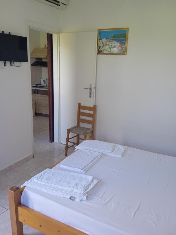 Filoxenia Apartment สโกเปลอสทาวน์ ภายนอก รูปภาพ